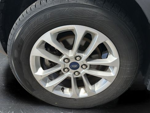 Used 2020 Ford Escape SE AWD/4WD image 32