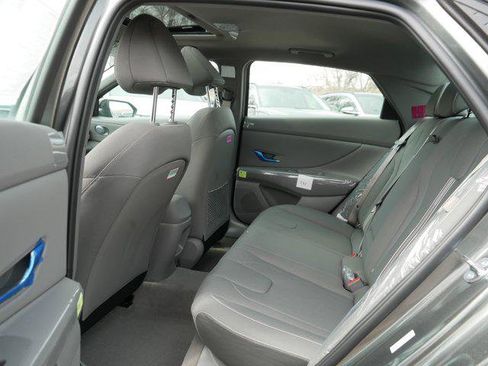 New 2026 Hyundai Elantra SEL Sport Premium FWD image 6