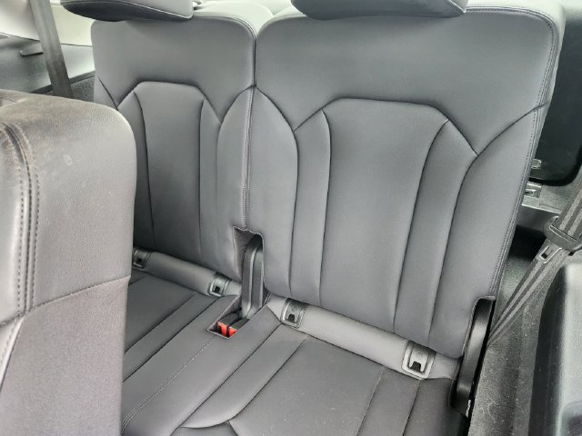 Used 2022 Audi Q7 3.0T Premium w/ Convenience Package AWD/4WD image 18