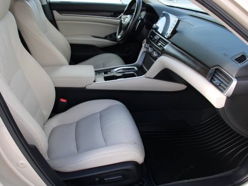 Used 2020 Honda Accord EX-L image 20