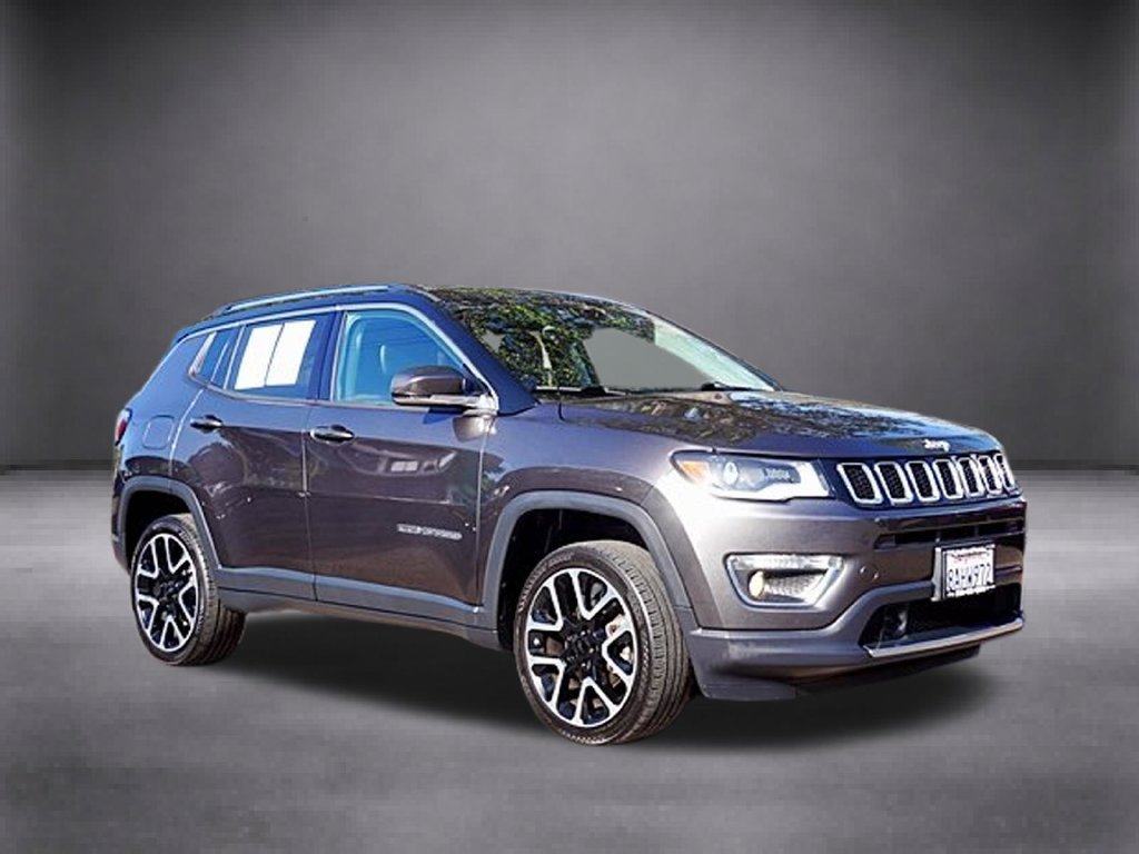 Used 2018 Jeep Compass Limited w/ Navigation Group AWD/4WD image 2