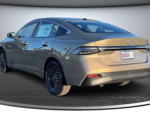 New 2026 Nissan Sentra SV image 3