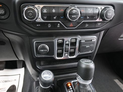 Used 2020 Jeep Wrangler Unlimited Sport S image 12
