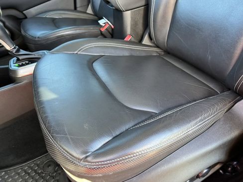 Used 2022 Jeep Renegade Limited w/ Sun, Sound & Wheels Group image 11