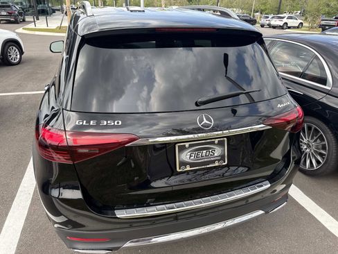 Used 2024 Mercedes-Benz GLE 350 4MATIC image 3