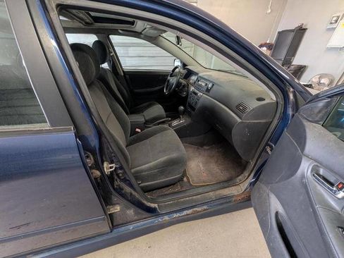 Used 2005 Toyota Corolla CE FWD image 29