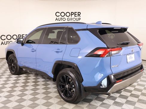 Used 2022 Toyota RAV4 SE AWD/4WD image 21