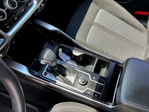 Used 2022 Kia Sorento LX image 14