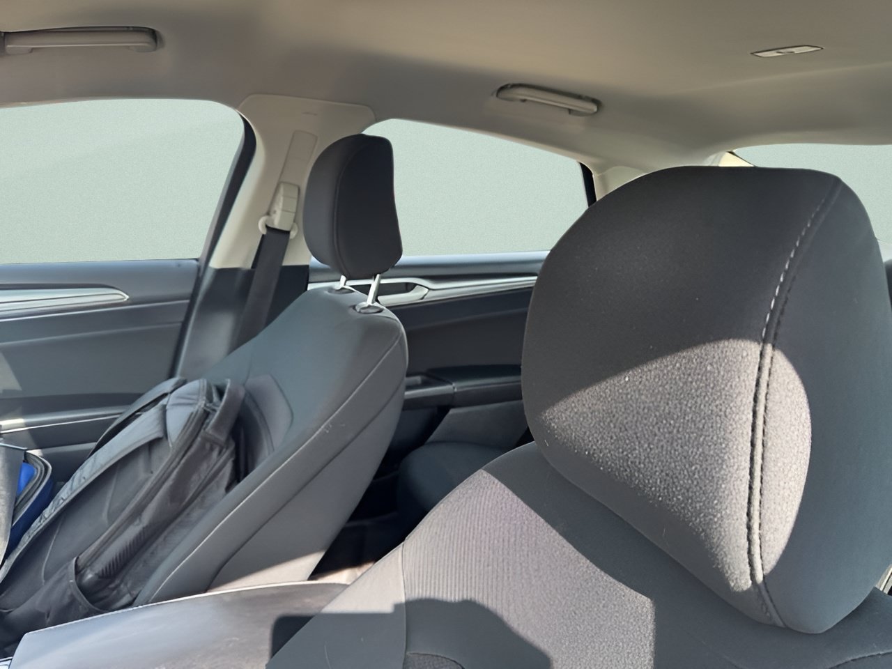 Used 2020 Ford Fusion SE FWD image 11