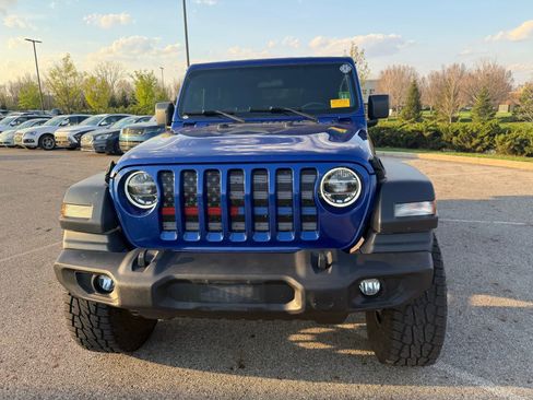 Used 2020 Jeep Wrangler Unlimited Sport image 2