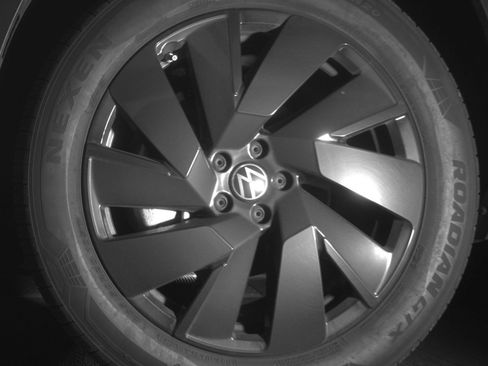 Used 2026 Volkswagen Atlas SE FWD image 15