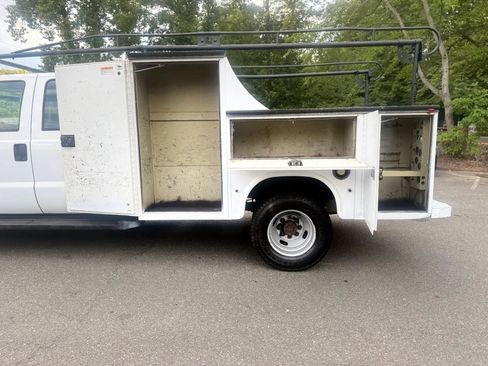Used 2012 Ford F350 XL w/ PWR Equipment Group AWD/4WD image 9