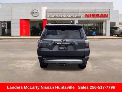 Used 2019 Toyota 4Runner TRD Off-Road Premium AWD/4WD image 5
