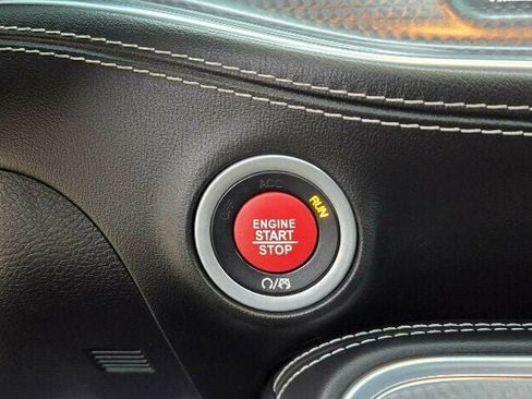 Used 2020 Dodge Challenger SRT Hellcat w/ Plus Package image 26