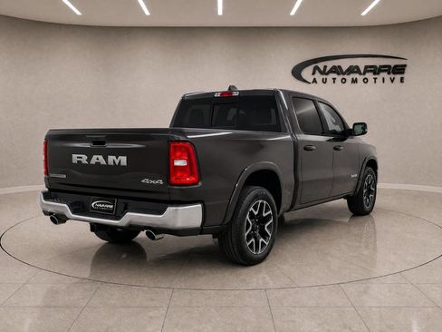 Used 2025 RAM 1500 Laramie AWD/4WD image 7