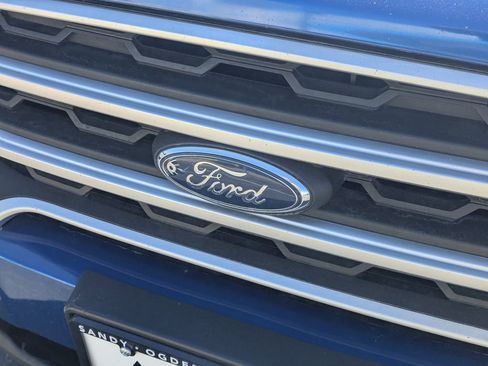 Used 2018 Ford EcoSport SE w/ SE Convenience Package image 11