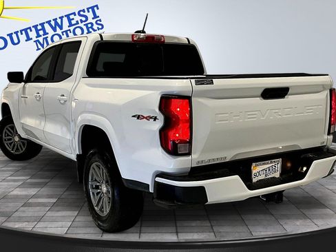 Used 2024 Chevrolet Colorado LT w/ LT Convenience Package AWD/4WD image 5