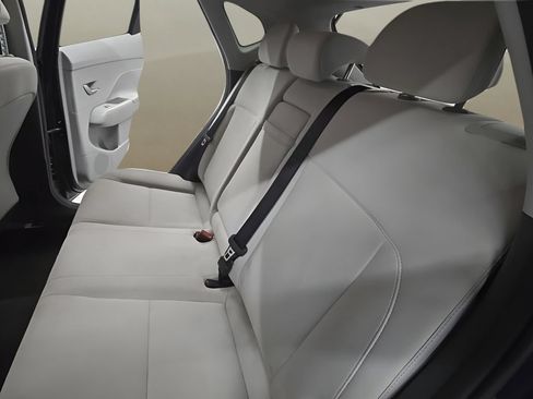 Used 2024 Hyundai Kona SEL AWD/4WD image 17