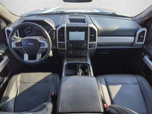 Used 2018 Ford F250 Lariat w/ Chrome Package image 18