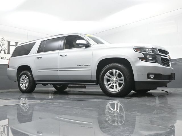 Used 2019 Chevrolet Suburban LT AWD/4WD image 2