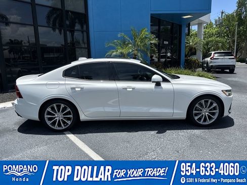 Used 2019 Volvo S60 T5 Momentum FWD image 10