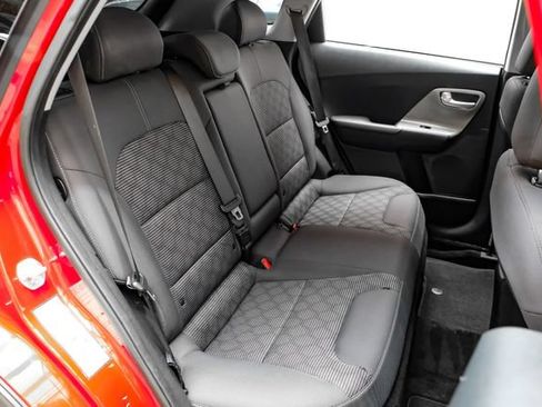 Used 2019 Kia Niro LX FWD image 35