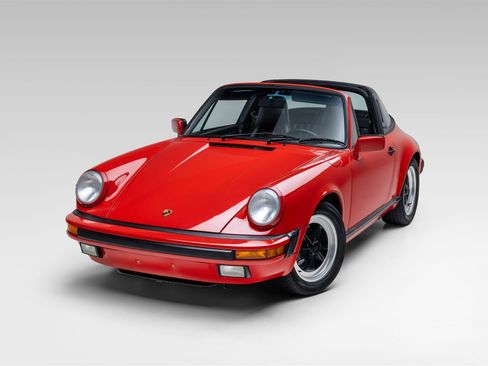 Used 1987 Porsche 911 Carrera RWD image 3
