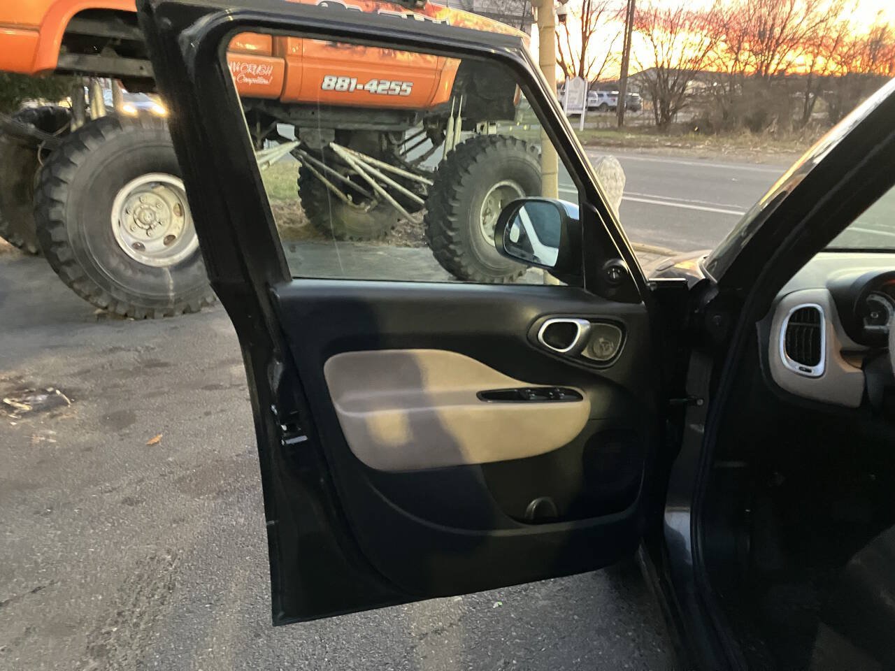 Used 2014 FIAT 500L Lounge FWD image 17