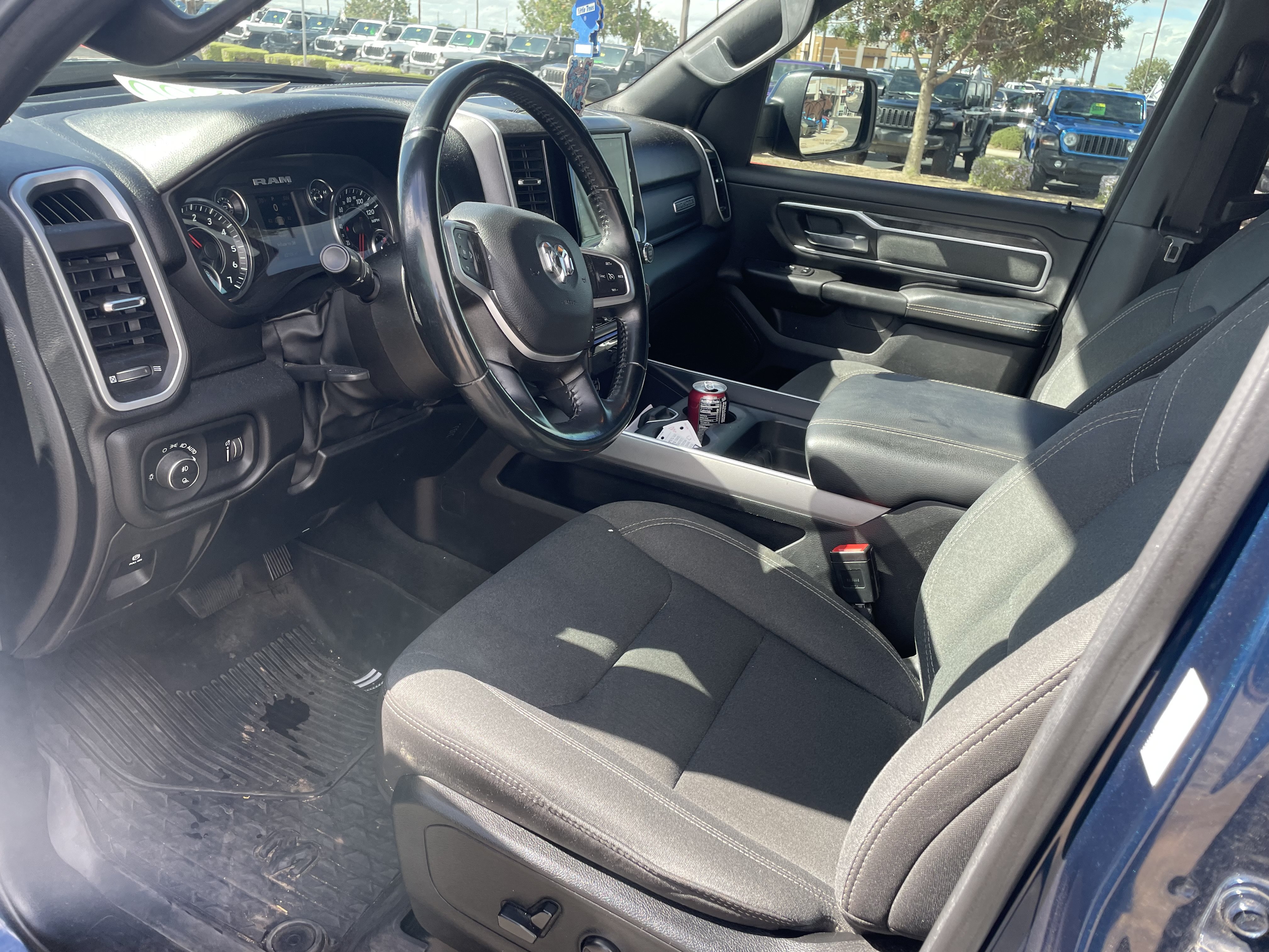 Used 2023 RAM 1500 Big Horn AWD/4WD image 10