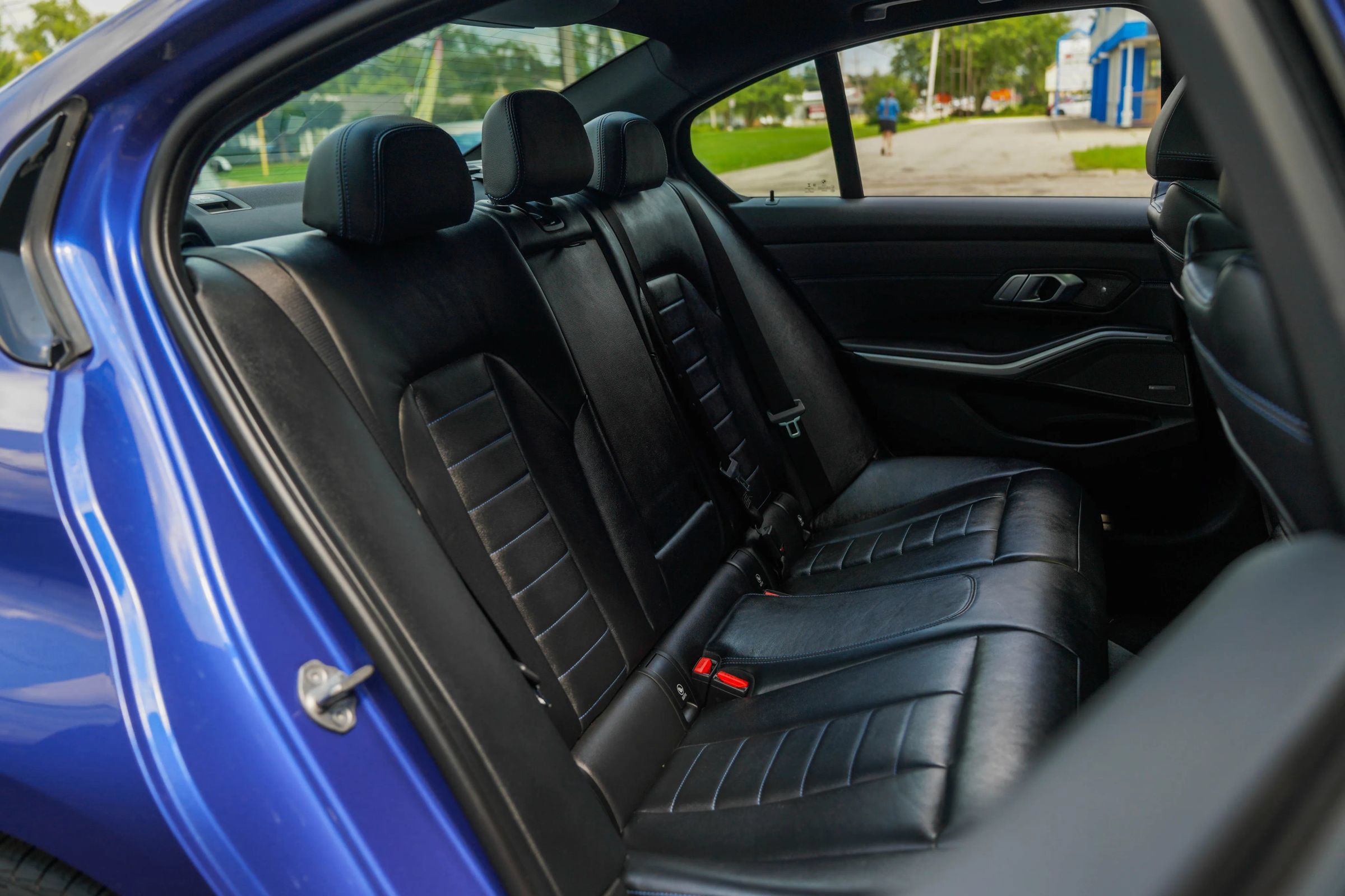 Used 2019 BMW 330i xDrive Sedan w/ M Sport Package AWD/4WD image 34