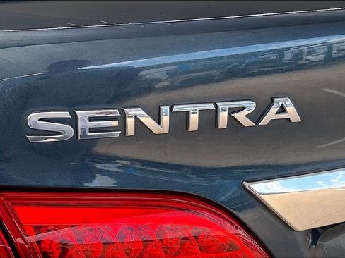 Used 2015 Nissan Sentra S FWD image 11