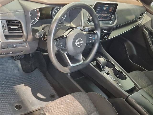 Used 2023 Nissan Rogue SV FWD image 10