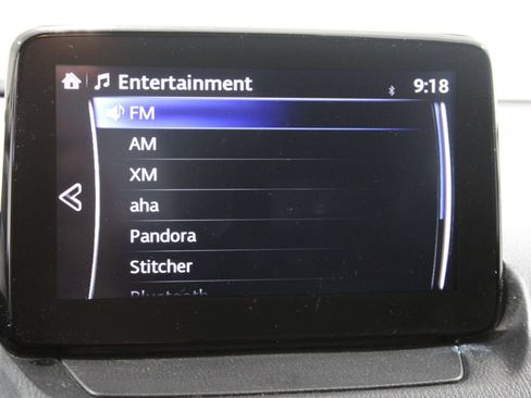 Used 2019 Toyota Yaris LE FWD image 31