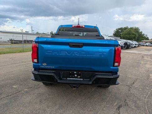 Used 2023 Chevrolet Colorado Z71 w/ Z71 Convenience Package 2 AWD/4WD image 5