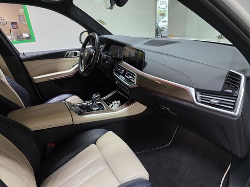 Used 2022 BMW X5 xDrive45e w/ Executive Package image 26