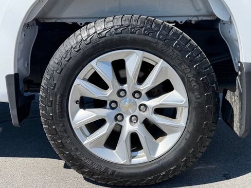 Used 2021 Chevrolet Silverado 1500 Custom AWD/4WD image 10