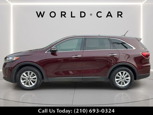 Used 2020 Kia Sorento LX FWD image 4