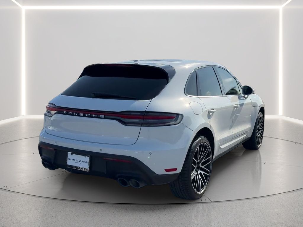 Used 2024 Porsche Macan AWD/4WD image 5