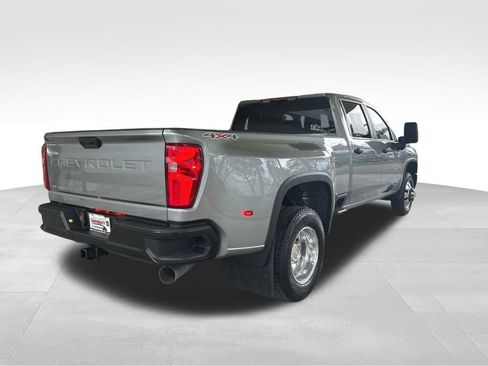 Used 2025 Chevrolet Silverado 3500 W/T image 3