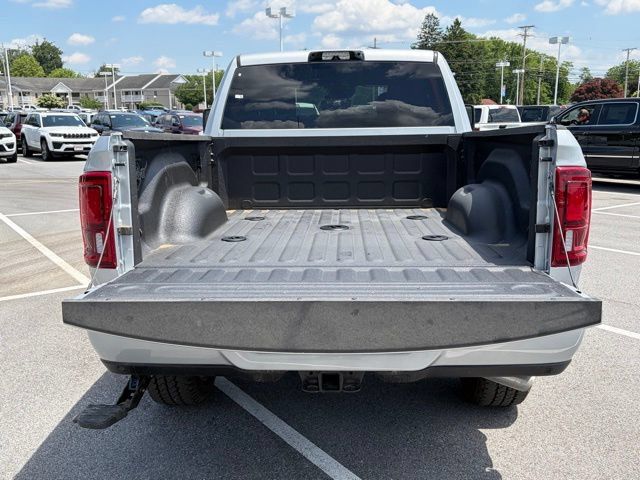New 2026 RAM 2500 Big Horn AWD/4WD image 6