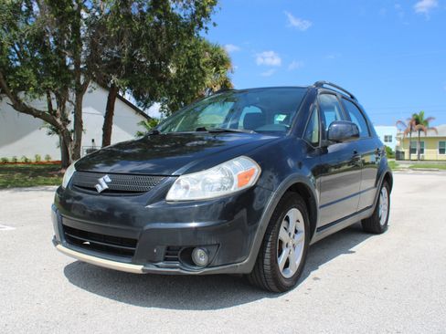 Used 2007 Suzuki SX4 AWD Hatchback image 3
