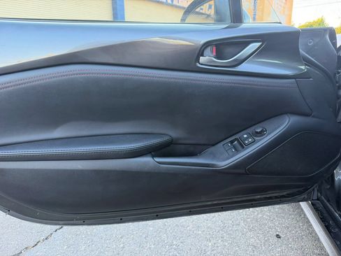 Used 2017 MAZDA MX-5 Miata RF Grand Touring RWD image 9