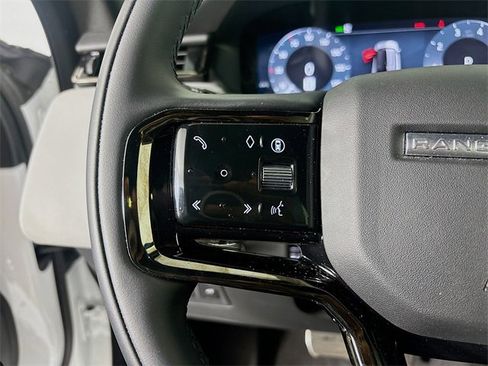 Used 2026 Land Rover Range Rover Velar Dynamic SE image 10