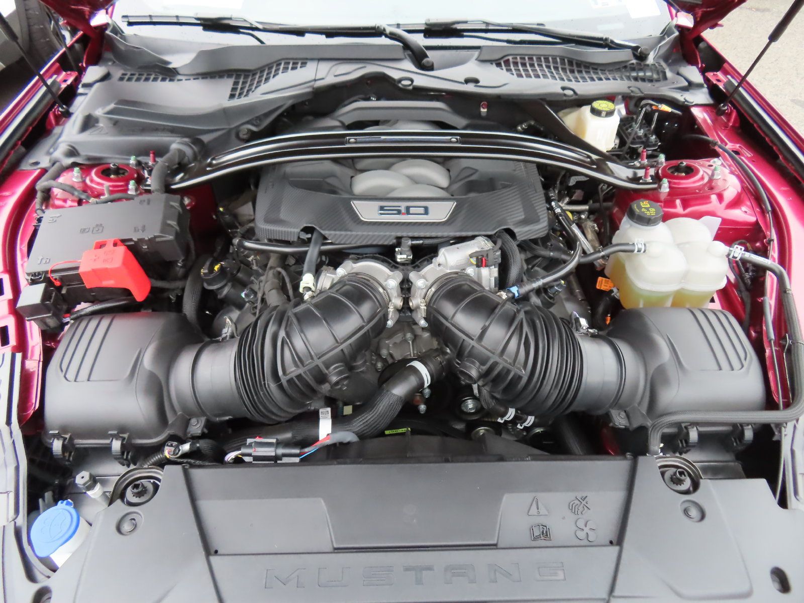 Used 2025 Ford Mustang Dark Horse RWD image 16