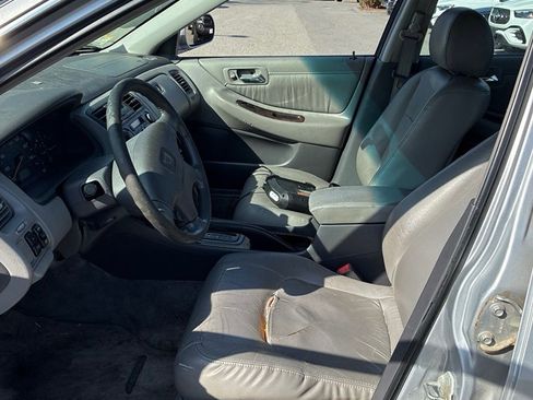 Used 2002 Honda Accord EX image 8