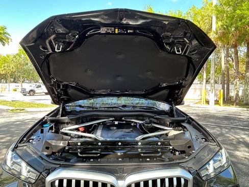 Used 2024 BMW X5 xDrive40i AWD/4WD image 32