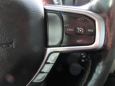 Used 2019 RAM 1500 Laramie w/ Off Road Group image 21