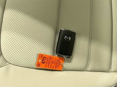 New 2025 MAZDA CX-5 AWD 2.5 S w/ Preferred Package image 15