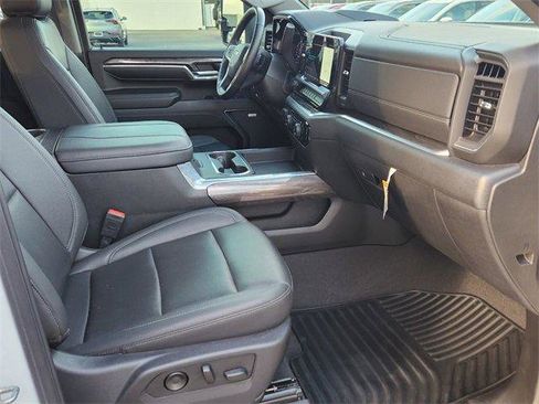 Certified 2024 Chevrolet Silverado 3500 LTZ w/ LTZ Plus Package image 15