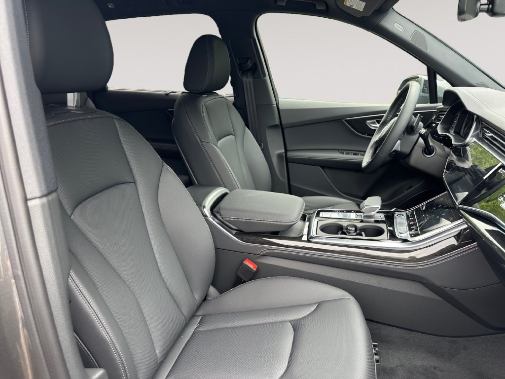 New 2026 Audi Q7 3.0T Premium Plus AWD/4WD image 15